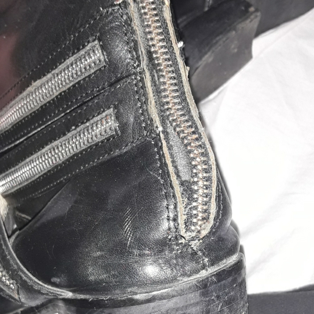 Black Michael Kor boots - Picture 6 of 6